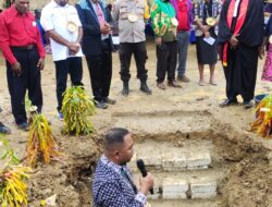 PJ Bupati Triwarno Beri Dukungan Pembangunan Kantor klasis tanah merah