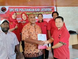 Siap Bertarung Pada Pilkada 2024, Ted Mokay Ambil Formulir Pendaftaran Bacabup di DPC PDI Perjuangan
