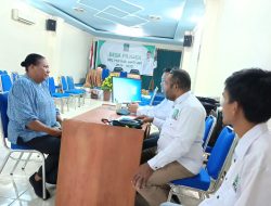 Hana Hikoyabi Ambil Formulir Pendaftaran Bacabup di Sekretariat DPC PKB Kabupaten Jayapura