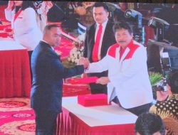 HUT RI ke-79, Pemkab Jayapura Terima Duplikat Bendera Pusaka dari BPIP