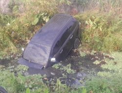 Dipengaruhi Miras, Pengemudi Avanza Tabrak Sepeda Motor di Sentani