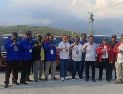 Tiba Tepat Waktu dan Kompak Gunakan Seragam Putih, Pasangan JMW-DM Siap Lakukan Pencabutan Nomor Urut