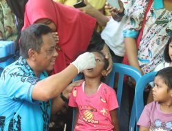 Lakukan Program Nasional, Pj Bupati Siriwa Berikan Bantuan Bagi Balita Stunting dan PIN Polio