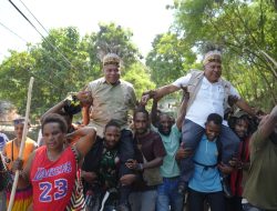 Pilkada Papua, Mari-Yo Janji Atasi Persoalan Banjir Organda, Warga: Kami Siap Bungkus Nomor 2
