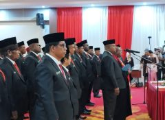 Resmi Dilantik, Ini Harapan Pj Bupati Siriwa kepada 30 Anggota DPRK Jayapura Periode 2024-2029