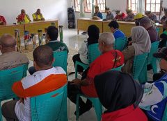 Kampanye Pilgub Papua di Yapen Pasangan Mari-Yo Minta Restu di Dewan Adat dan 7 Kepala Suku