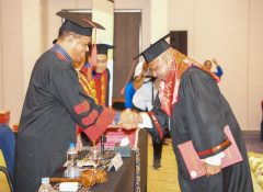 Komjen Pol (Purn) Matius Fakhiri Resmi Bergelar Magister Hukum, Lulus dengan IPK 3,80