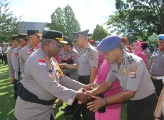 Kapolres Jayapura Pimpin Upacara Koorps Raport Anggota Polres Jayapura