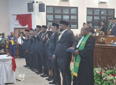 Delapan Anggota DPRK Jayapura Jalur Otsus Resmi Dilantik