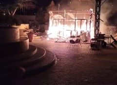 Polsek Sentani Timur Respon Cepat Peristiwa Kebakaran Kafe Effata di Kampung Asei Kecil