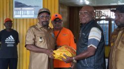 Paham Kondisi Masyarakatnya, Bupati Jayapura Salurkan Bantuan ke Kampung-Kampung