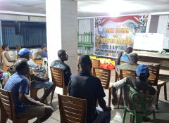 Pererat Persatuan dan Keamanan, Ondofolo Atamali Rangkul Warga Lewat Baksos dan Nobar