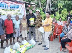Meriahkan Kemeredekaan RI ke-81, Ondofolo Kampung Sereh Gelar Bakti Sosial