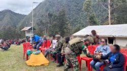 TNI Hadir Dengan Kepedulian, Koops TNI Habema Luruskan Informasi Terkait Ucapan Terima Kasih Umat Stasi Santa Sisilia Wuloni