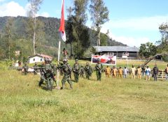 Menembus Keterisolasian Ugimba, Koops TNI Habema Kibarkan Merah Putih di Kaki Gunung Cartenz
