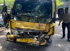 Diduga Hilang Fokus, Truk Hantam Tiga Motor di Sentani